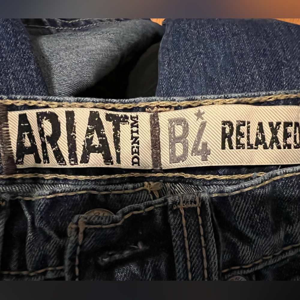 Boys size 12 Ariat B4 jeans
